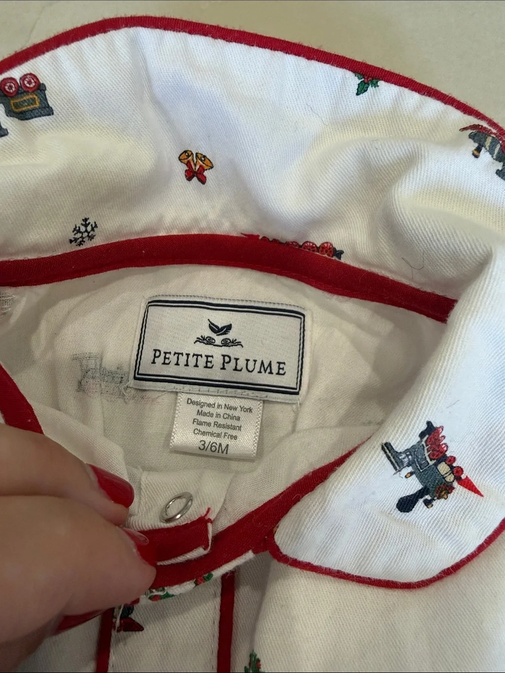 Petite Plume soft white